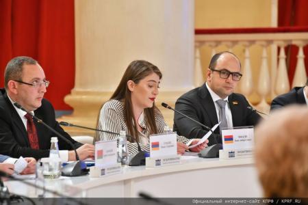 Г.А. Зюганов выступил на международной конференции «Роль взаимодействия фракций политических партий и блоков в межпарламентском сотрудничестве стран СНГ»