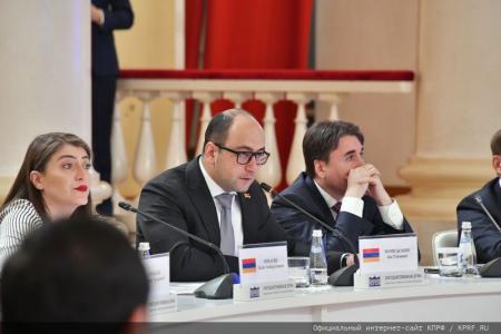 Г.А. Зюганов выступил на международной конференции «Роль взаимодействия фракций политических партий и блоков в межпарламентском сотрудничестве стран СНГ»