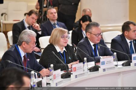 Г.А. Зюганов выступил на международной конференции «Роль взаимодействия фракций политических партий и блоков в межпарламентском сотрудничестве стран СНГ»