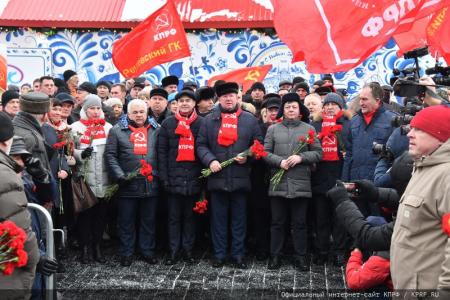 В Москве прошла торжественная акция, посвященная 143-й годовщине со Дня рождения И.В. Сталина