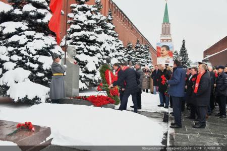 В Москве прошла торжественная акция, посвященная 143-й годовщине со Дня рождения И.В. Сталина