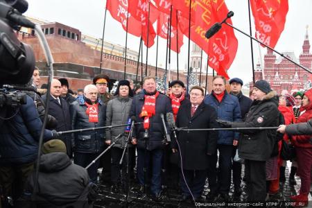 В Москве прошла торжественная акция, посвященная 143-й годовщине со Дня рождения И.В. Сталина