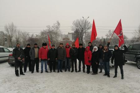 Алтайский край. В Барнауле прошел автопробег, посвященный 100-летию Советского Союза