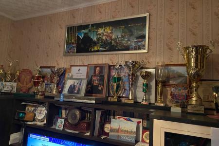 Ульяновский депутат-коммунист Виталий Кузин посетил ветерана Николая Исакова