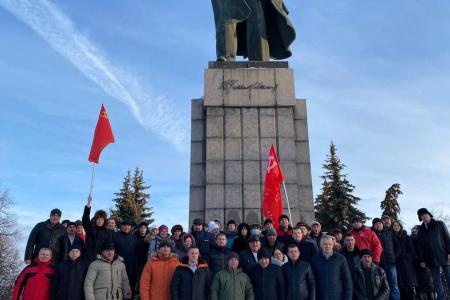 Ульяновские коммунисты провели ряд мероприятий, посвященных 100-летию СССР