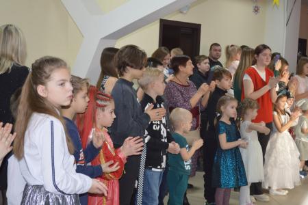 Алтайский край. КПРФ провела новогодний утренник для детей