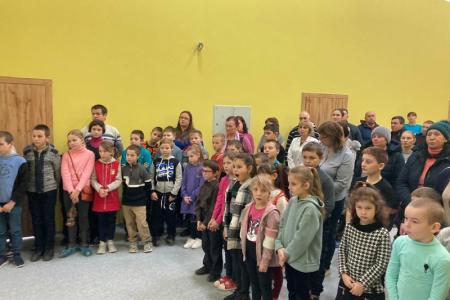 Анатолий Локоть посетил отремонтированную школу в Беловодском районе ЛНР
