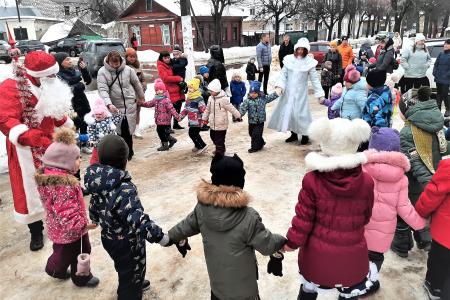Костромские коммунисты подвели итоги конкурса детских новогодних поделок «Новогодний талисман»