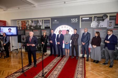 Н.А. Останина и И.А. Филатова приняли участие в открытии выставки в Госдуме, посвящённой 155-летию Российского Красного Креста