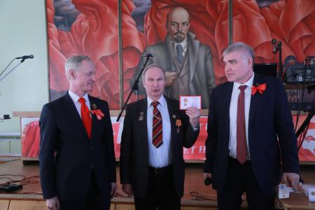 В Омке прошло торжественное собрание партийного актива области, посвященное 100-летию СССР