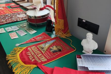 В Алтайском крае при участии КПРФ прошел научный симпозиум, посвященный 100-летию СССР