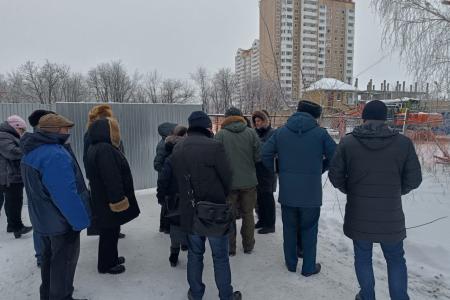 Депутат Рязанской областной Думы Денис Сидоров встретился с жителями улицы Новаторов