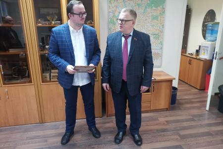 Руководитель фракции КПРФ в Мособлдуме Александр Наумов: Работа волонтёров-добровольцев - большой вклад в помощь нашей армии!