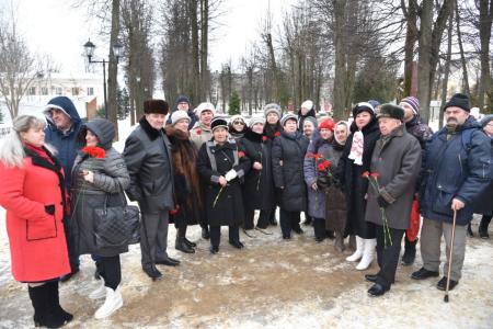 Рабочие будни подмосковных коммунистов