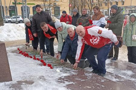 Подмосковные коммунисты почтили память Вождя мирового пролетариата
