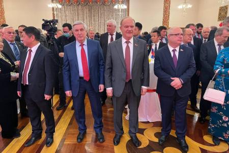 Делегация КПРФ во главе с Г.А. Зюгановым посетила Праздник весны в посольстве КНР