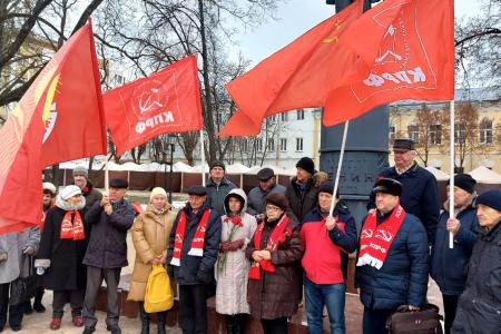 Калуга. Возложения цветов к памятникам В.И.Ленина