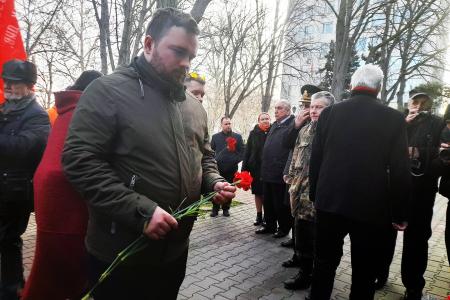 В Севастополе коммунисты провели мероприятия, посвящённые окончательному снятию блокады Ленинграда