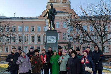 Коммунисты Ленинграда провели ряд акций в память о В.И. Ленине