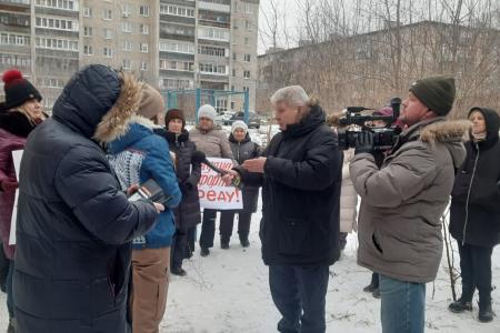 Первый секретарь Рязанского обкома КПРФ Д.С. Сидоров встретился с жителями поселка Шлаковый