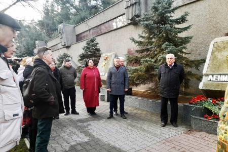 В Севастополе коммунисты провели мероприятия, посвящённые окончательному снятию блокады Ленинграда