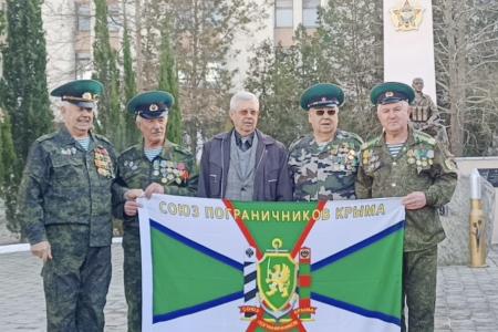 Крым: В Бахчисарае наградили ветеранов пограничной службы