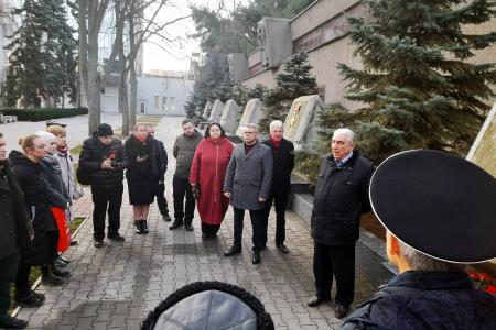 В Севастополе коммунисты провели мероприятия, посвящённые окончательному снятию блокады Ленинграда