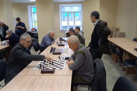 Ветераны встретились в Калуге за шахматной доской