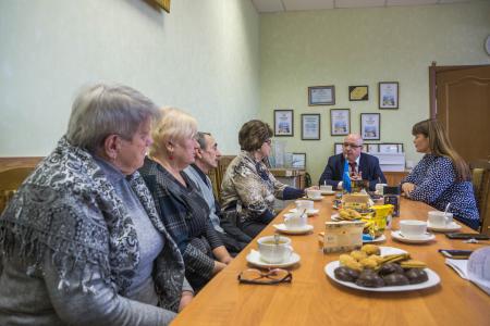 Депутат Госдумы Сергей Гаврилов обсудил перспективы развития Воронежского авиазавода с его директором Станиславом Гретченко