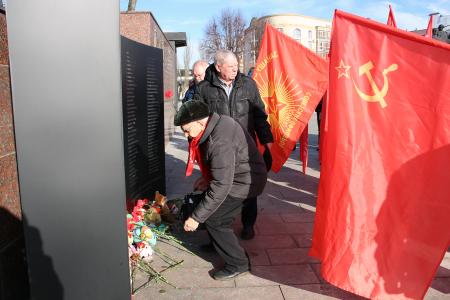 Воронежские коммунисты провели памятную акцию в честь 80-летия освобождения города от немецко-фашистских захватчиков
