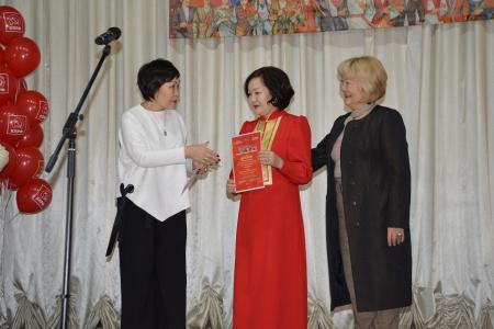 Состоялся гала-концерт конкурса к 100-летию СССР, учрежденного Калмыцким рескомом партии