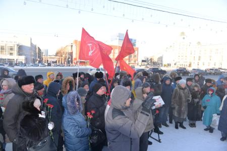 В Новосибирске почтили память основателя Советского государства – Владимира Ильича Ленина