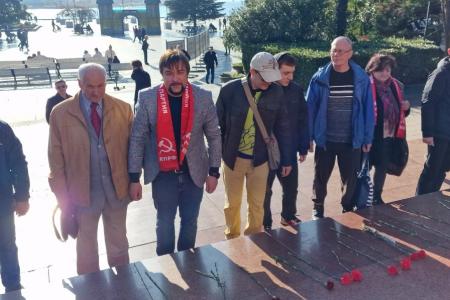 Память В.И. Ленина почтили в Крыму