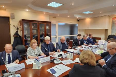 Казбек Тайсаев провёл Круглый стол в Госдуме