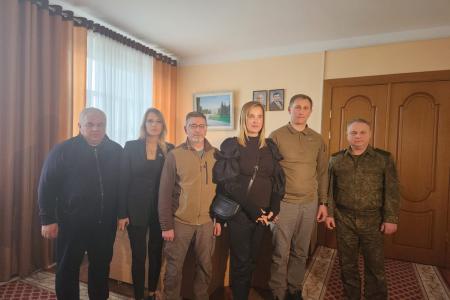 Казбек Тайсаев и Яна Лантратова в составе делегации  Государственной Думы прибыли в ДНР