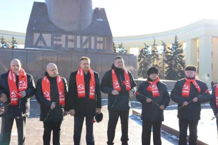 Сталинградские коммунисты почтили память В.И. Ленина