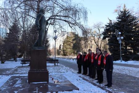 Сталинградские коммунисты почтили память В.И. Ленина