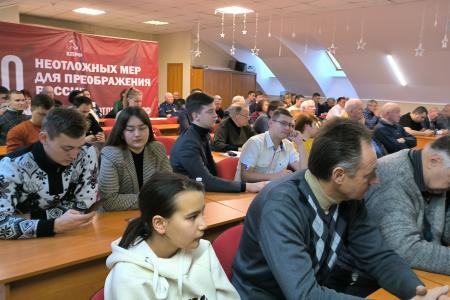 Зампред ЦК КПРФ Дмитрий Новиков провел встречу с коммунистами Ставрополья
