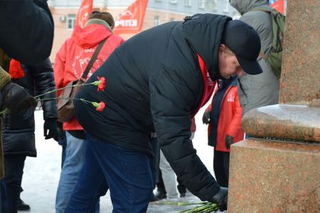 Ивановские коммунисты почтили память Владимира Ильича Ленина
