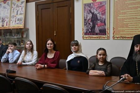 Г.А. Зюганов встретился с детьми - лауреатами конкурса «Красота божьего мира»