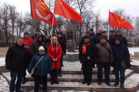 В Воронеже прошел автопробег, приуроченный к 80-летию со дня освобождения города