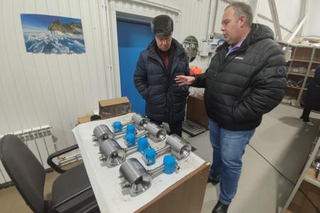 Виктор Соболев посетил заводы нефтегазовый промышленности в Тюмени