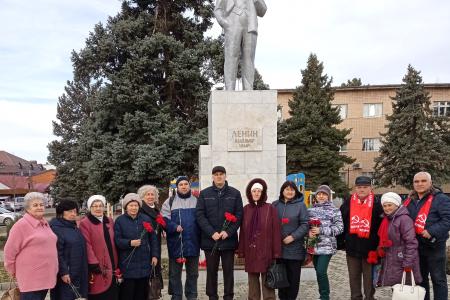 Краснодарский край. Коммунисты и представители других лево-патриотических сил почтили память В.И. Ленина