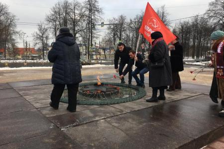 Подмосковные коммунисты отметили 80-летие Сталинградской битвы