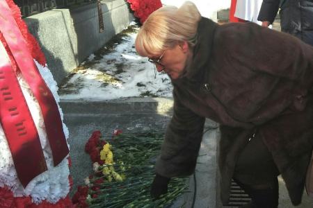 В Великом Новгороде отметили День Советской Армии и Военно-Морского Флота