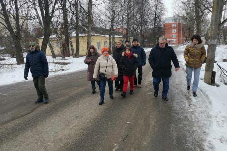 Руководитель фракции КПРФ в Мособлдуме Александр Наумов осмотрел участки строительства дублера МКАД в Видном
