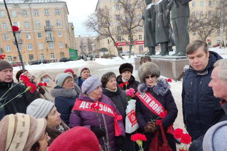 В Архангельске отметили 80-летие победы под Сталинградом