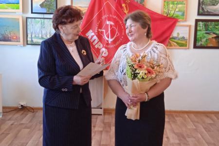 Коммунисты Тюменской области в торжественной обстановке отмечают юбилей нашей партии