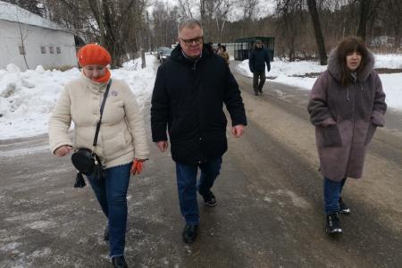 Руководитель фракции КПРФ в Мособлдуме Александр Наумов осмотрел участки строительства дублера МКАД в Видном
