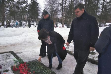 В Великом Новгороде почтили память легендарного героя Сталинградской битвы Якова Павлова
